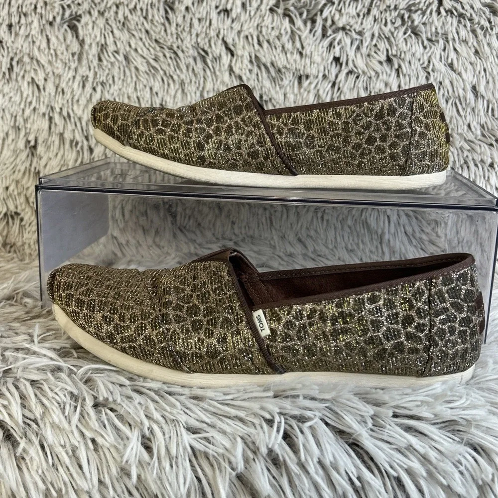 TOMS Shoes Women's Size 8.5W Brown Slip On Flats Glitter Cheetah Leopard Print‎